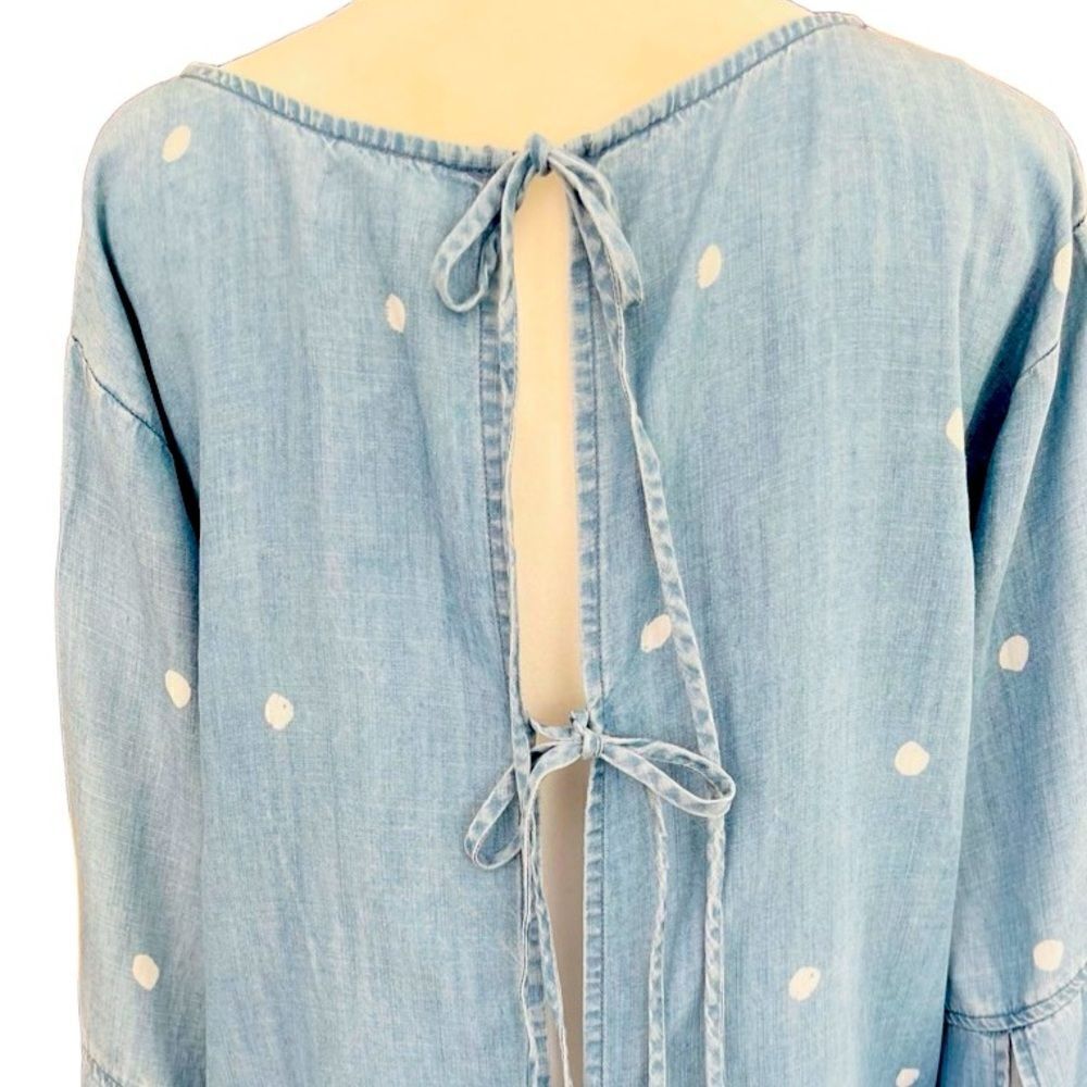 Anthropologie Cloth & Stone polka dot chambray top, slit bell sleeves tie back M - Picture 4 of 8